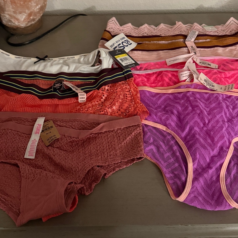 NWT Women's Panties Set - White, Purple, Pink Sz: Medium